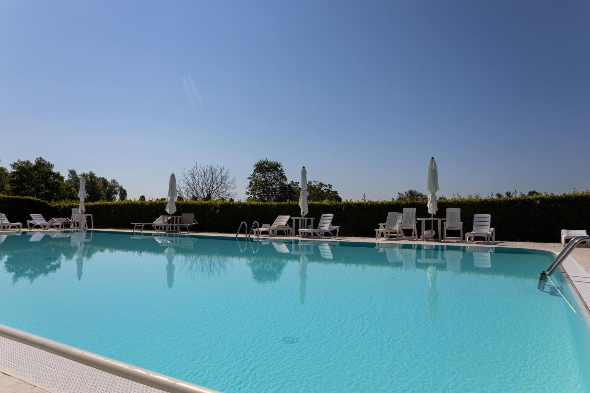 Rivamincio Apartment *