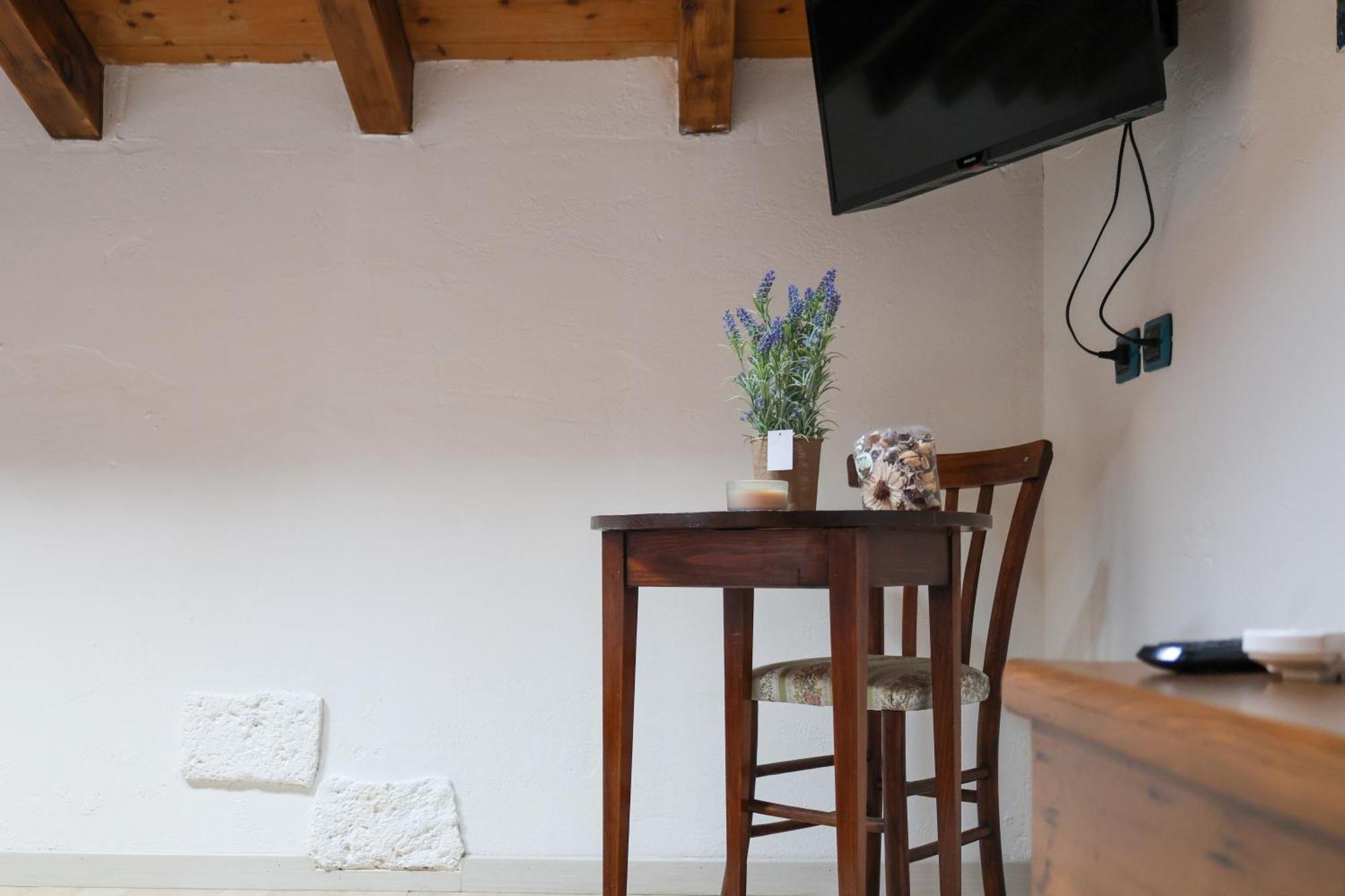 Rivamincio Apartment *